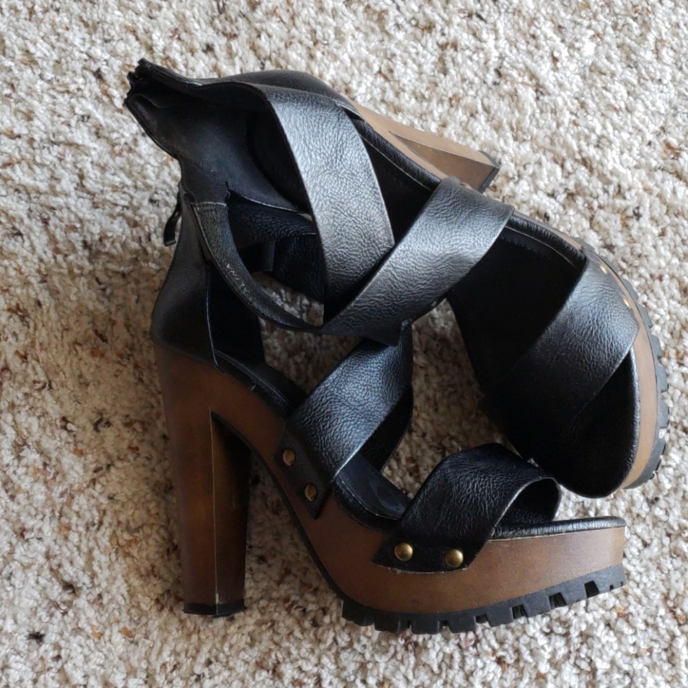 Heels - Picture 2 of 2